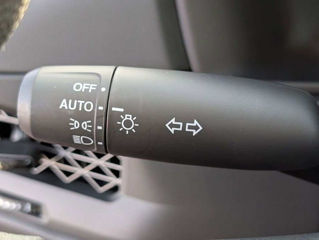 Used 2025 Honda Accord LX image 29