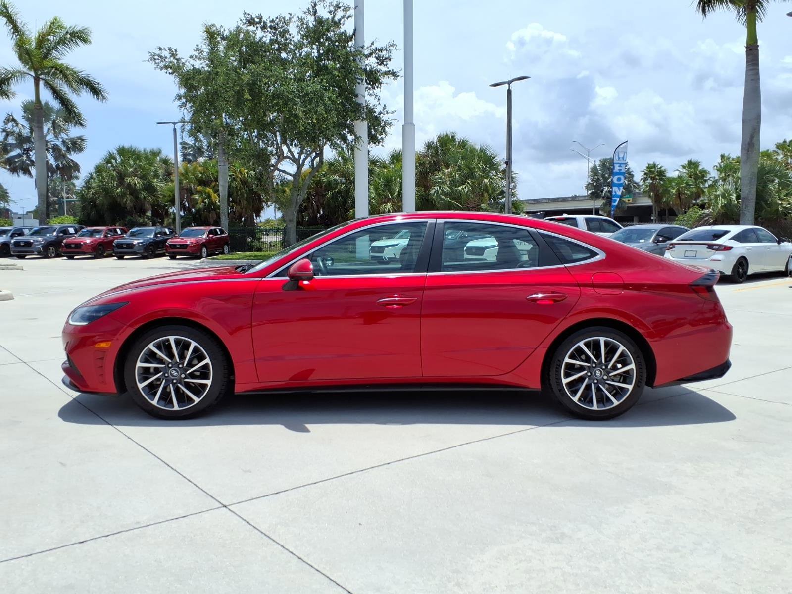 Used 2020 Hyundai Sonata Limited FWD image 4