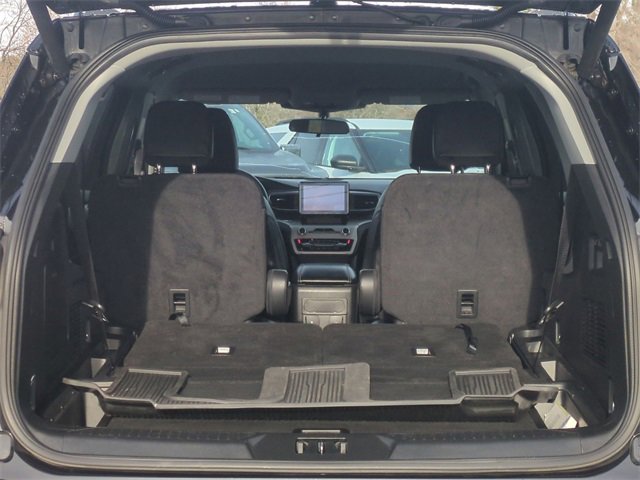 Used 2023 Ford Explorer XLT w/ Equipment Group 202A image 32
