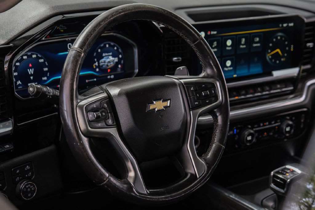 Used 2022 Chevrolet Silverado 1500 LTZ w/ Technology Package AWD/4WD image 13