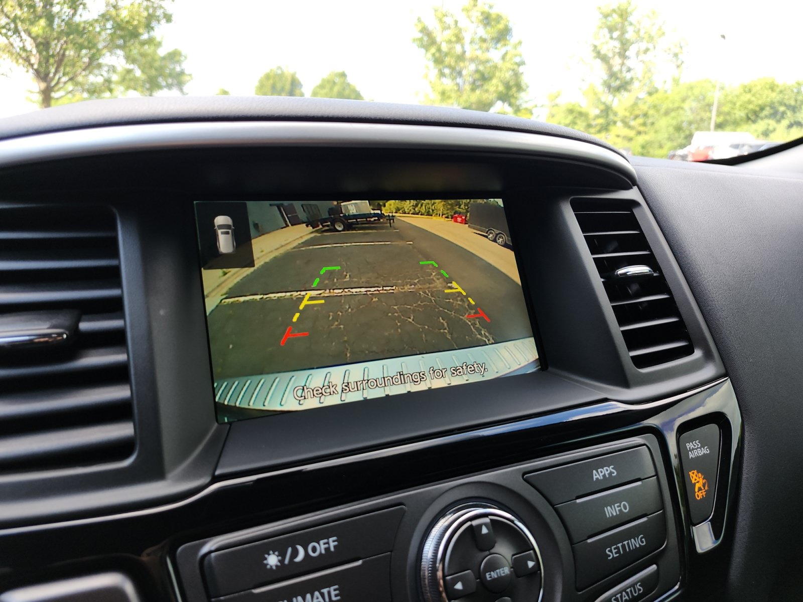 Used 2020 Nissan Pathfinder SV FWD image 16