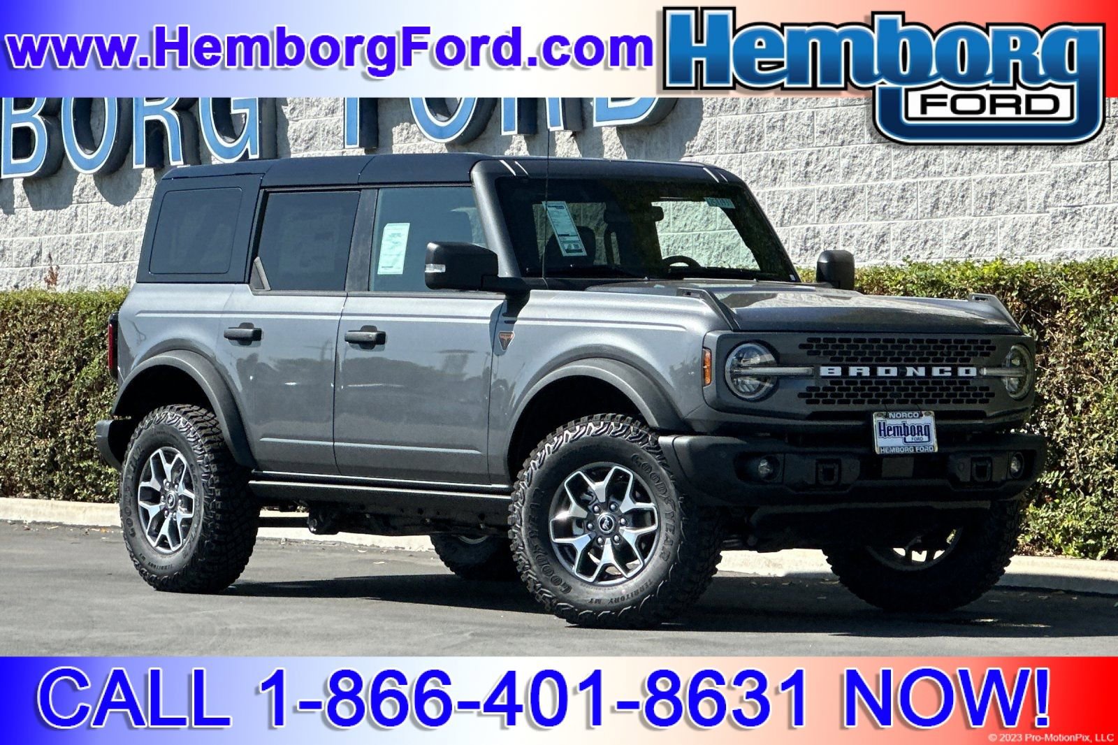New 2025 Ford Bronco Badlands image 1