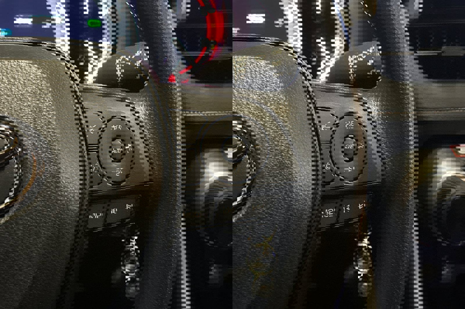 New 2025 Toyota RAV4 LE image 27