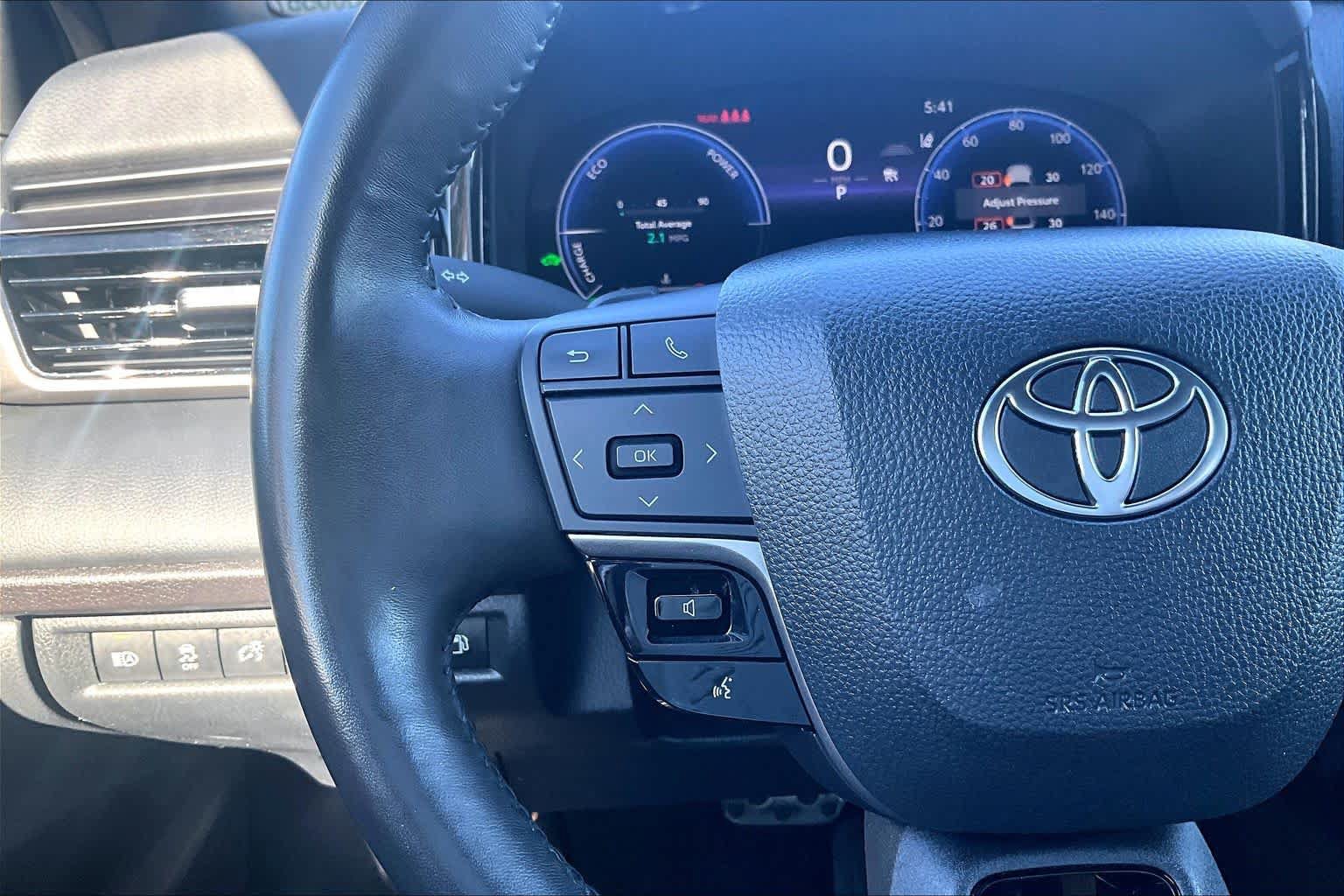 Used 2025 Toyota Camry XSE AWD/4WD image 24