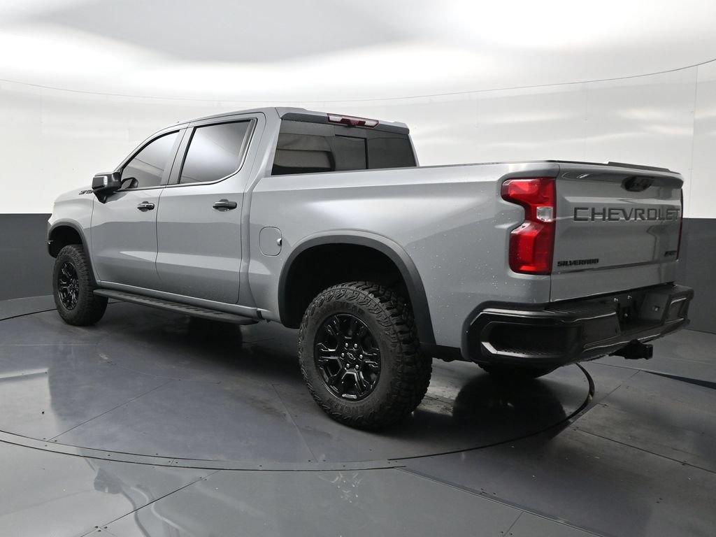 Used 2024 Chevrolet Silverado 1500 ZR2 w/ Technology Package AWD/4WD image 3