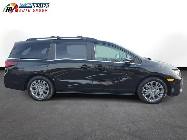 New 2026 Honda Odyssey Touring image 5