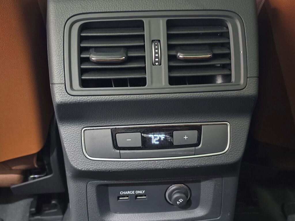 Certified 2025 Audi Q5 2.0T Premium w/ Convenience Plus Package image 19