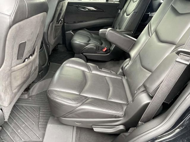 Used 2020 Cadillac Escalade Platinum AWD/4WD image 11