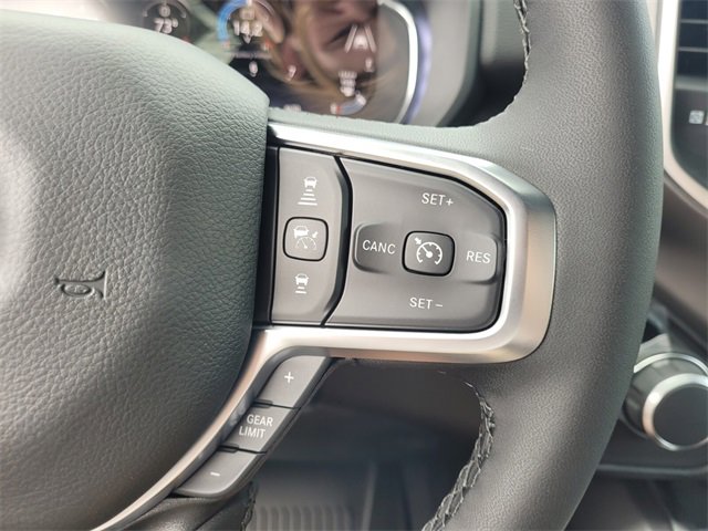 New 2026 RAM 1500 4x4 Crew Cab image 33