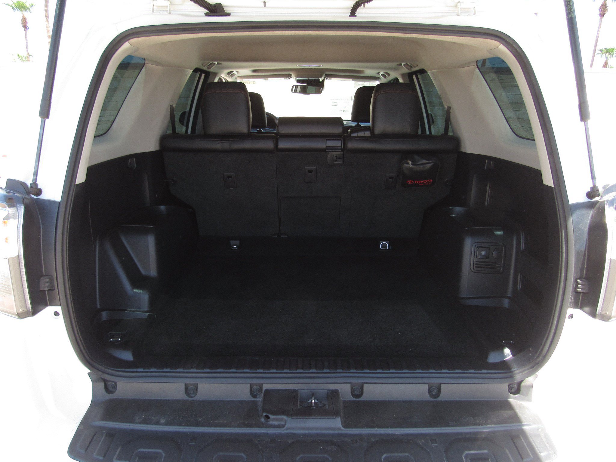 Used 2023 Toyota 4Runner TRD Off-Road Premium w/ Moonroof Package AWD/4WD image 13