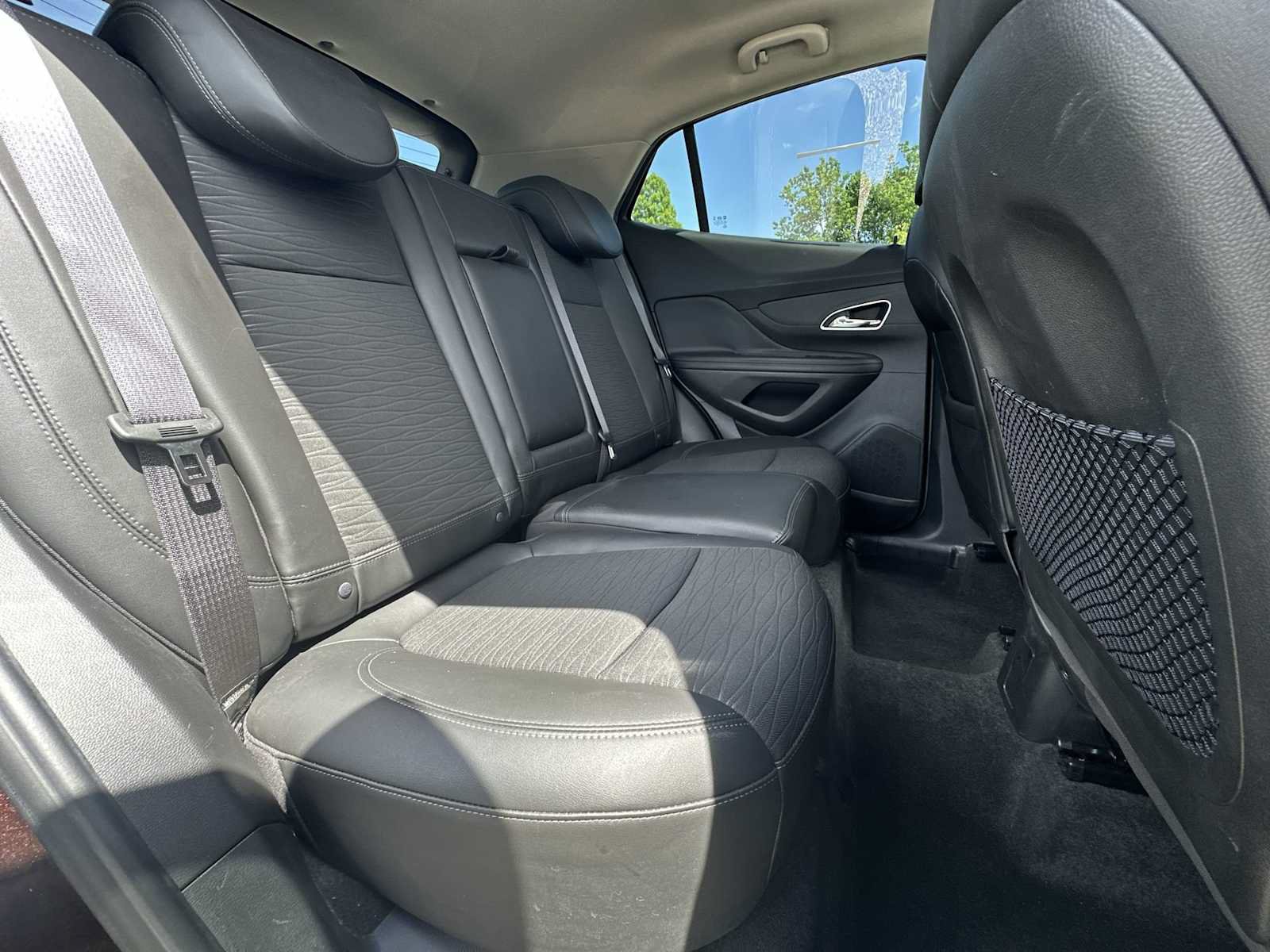Used 2016 Buick Encore FWD image 27