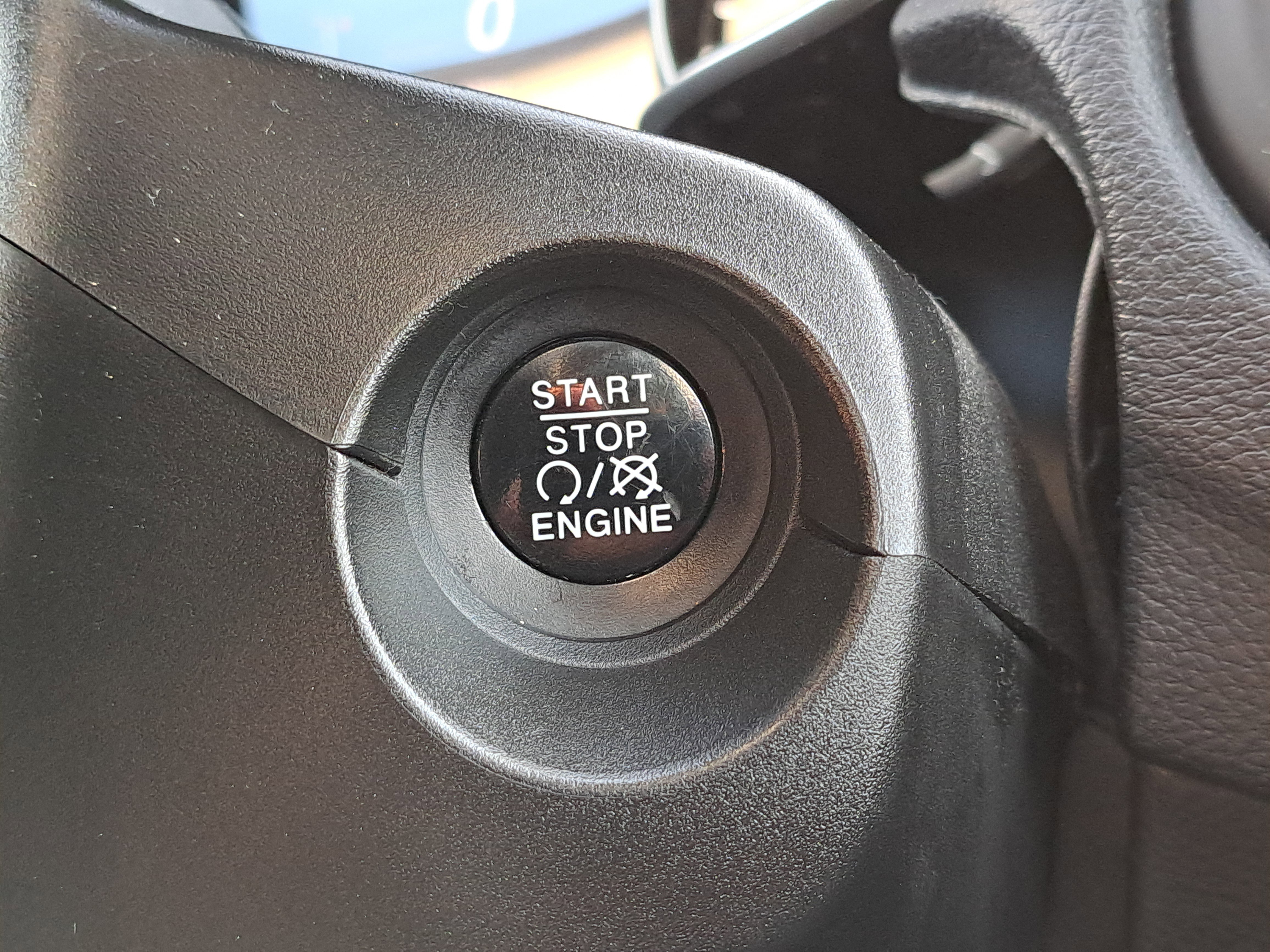 Used 2018 Jeep Compass Latitude w/ Popular Equipment Group image 25