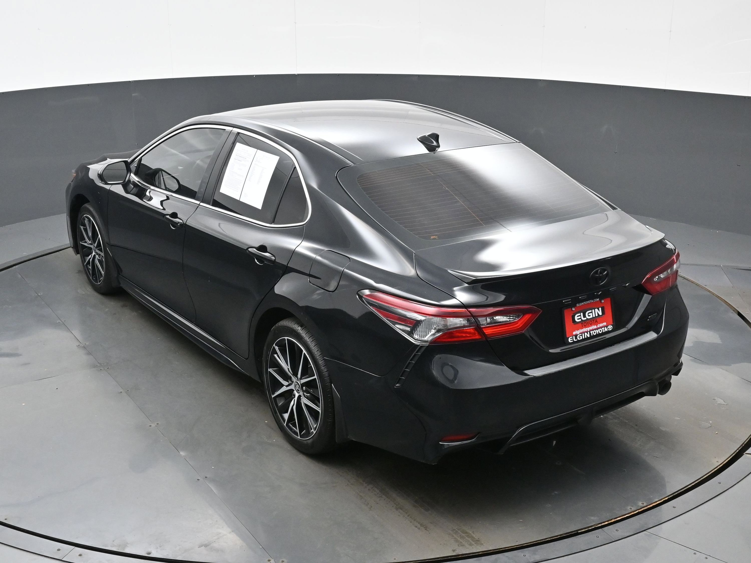 Used 2024 Toyota Camry SE FWD image 36
