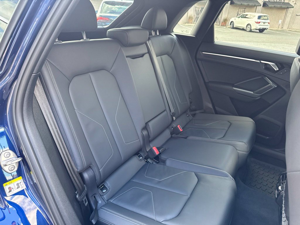 Used 2025 Audi Q3 2.0T Premium w/ Convenience Package AWD/4WD image 26