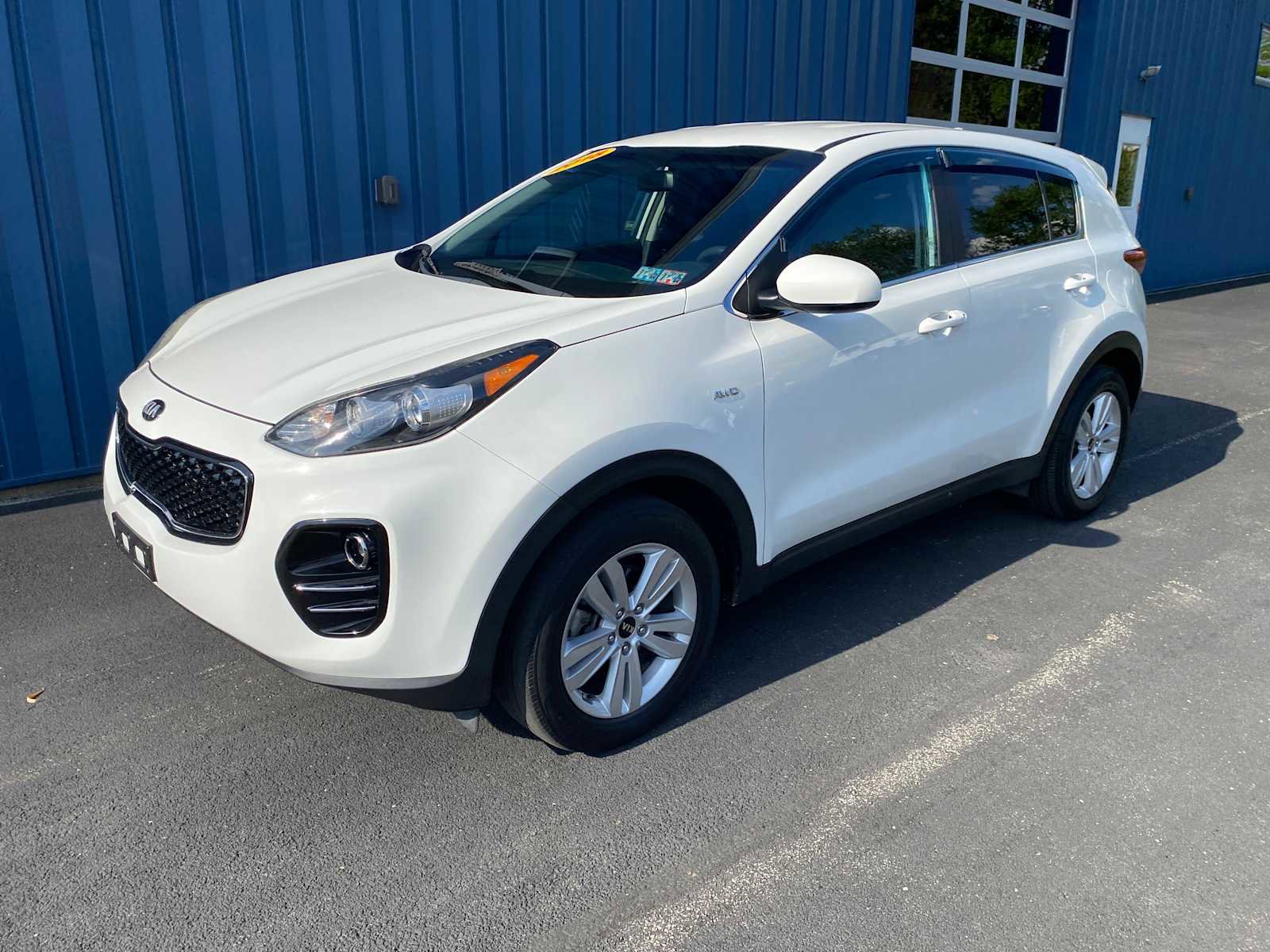 Used 2018 Kia Sportage LX AWD/4WD image 2