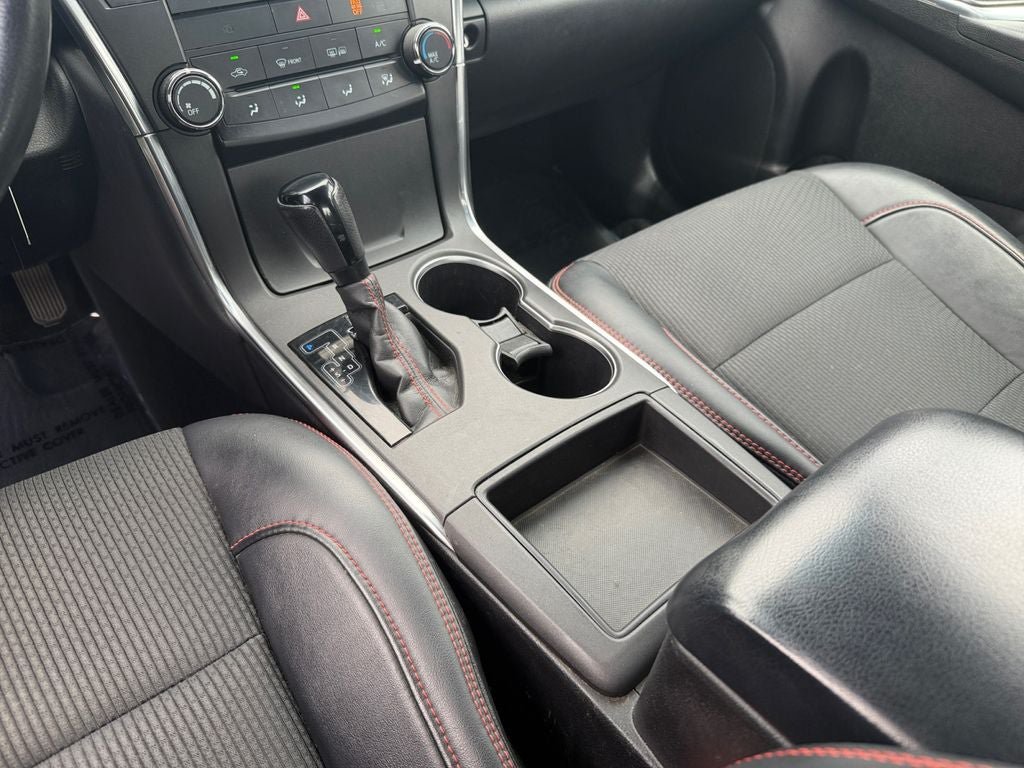 Used 2017 Toyota Camry SE FWD image 18