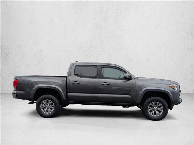 Used 2017 Toyota Tacoma SR5 w/ Tow Package image 4