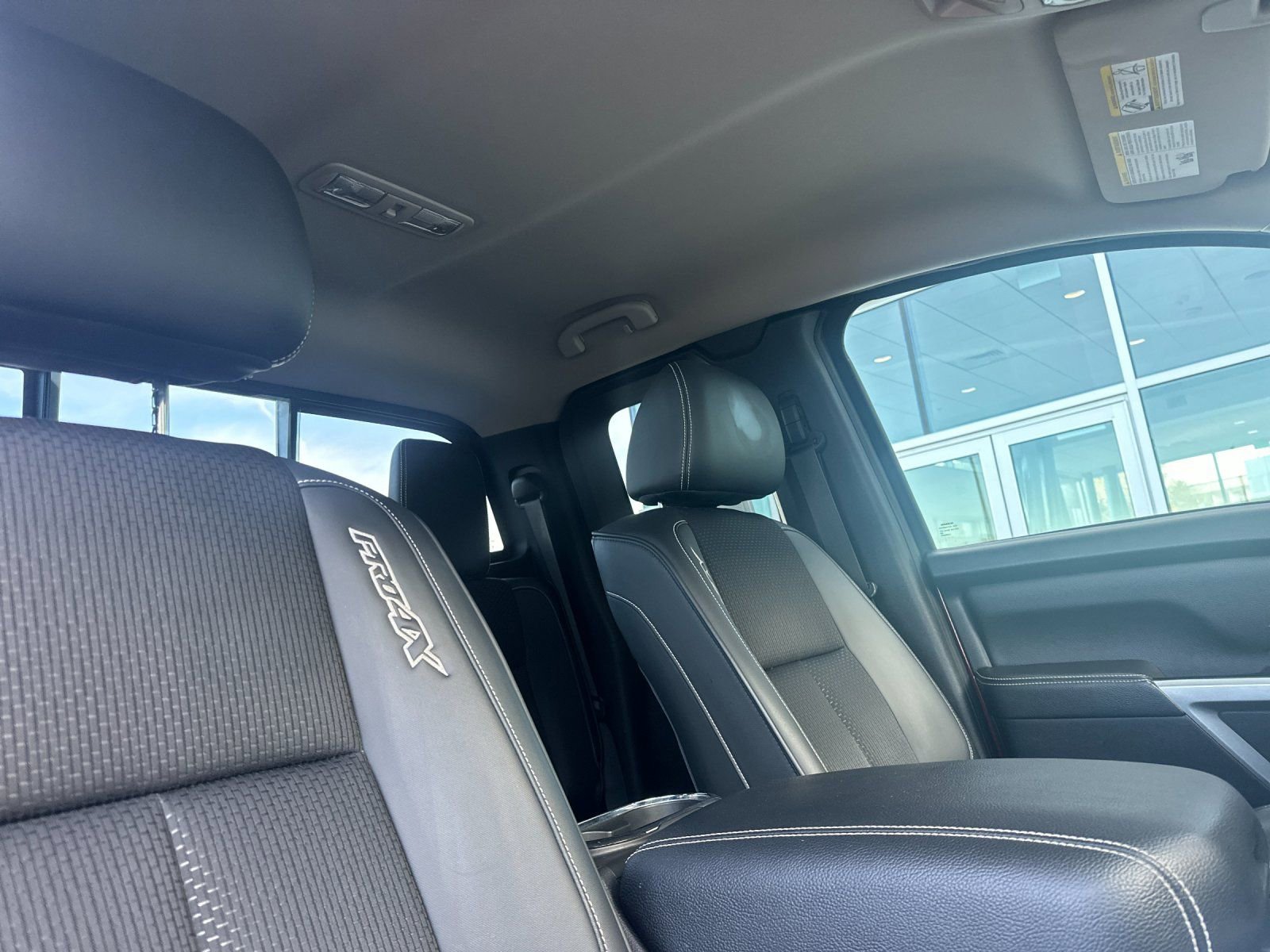 Used 2017 Nissan Titan PRO-4X image 17