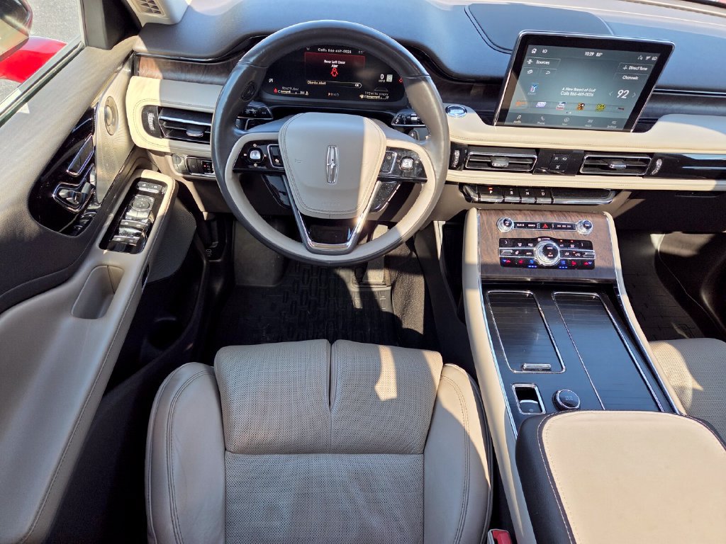 Used 2020 Lincoln Aviator Reserve w/ Equipment Group 201A RWD image 8