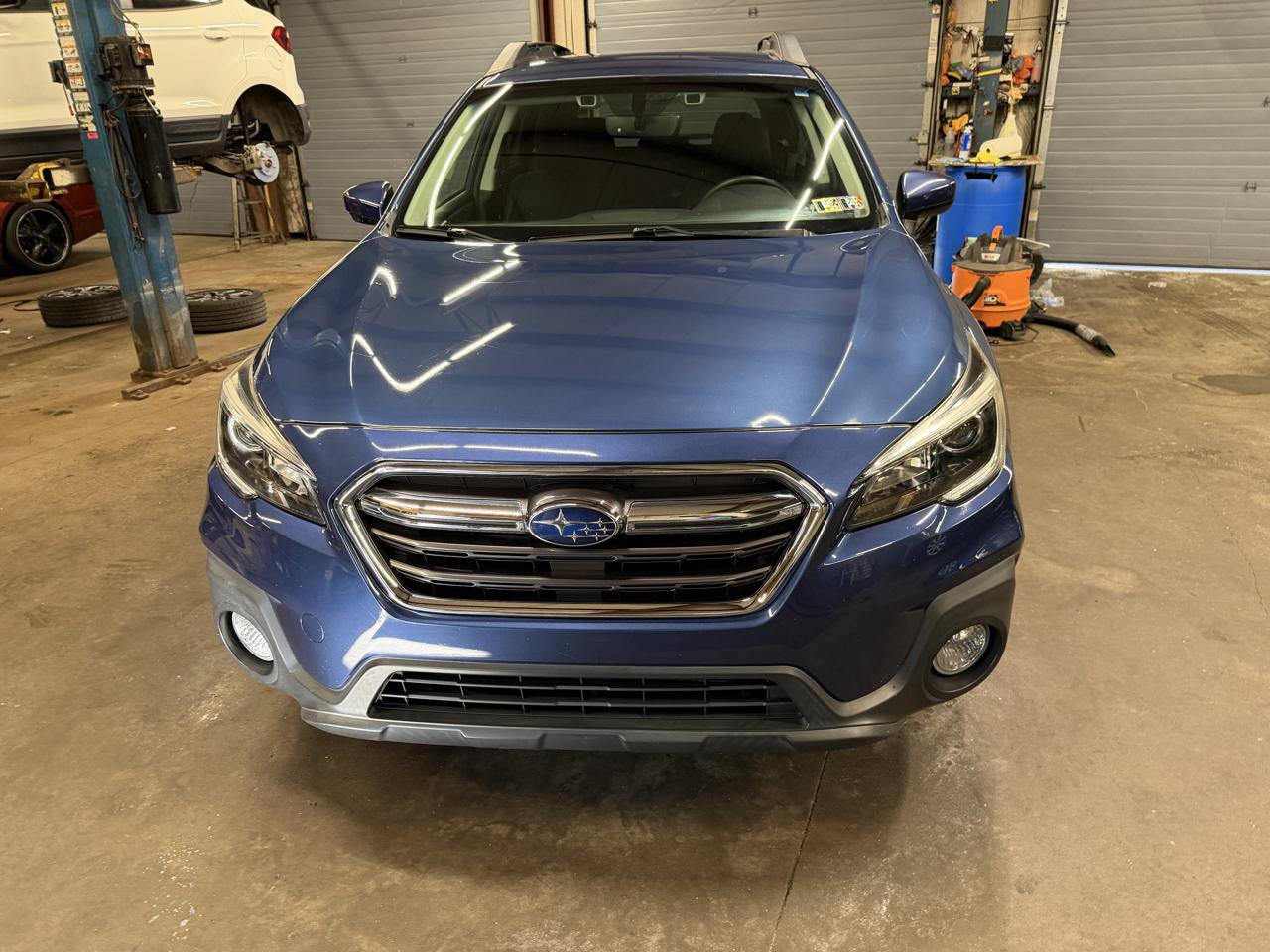 Used 2019 Subaru Outback 2.5i Premium w/ Popular Package #2 AWD/4WD image 2
