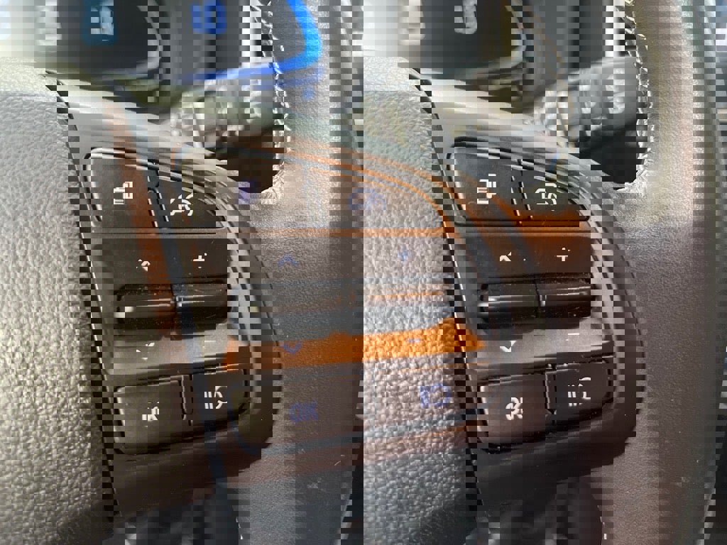 Used 2024 Hyundai Venue SEL image 10