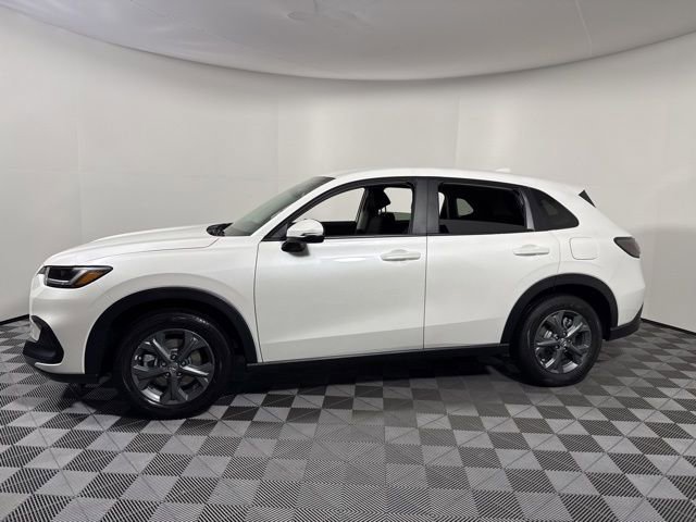 New 2026 Honda HR-V LX image 3