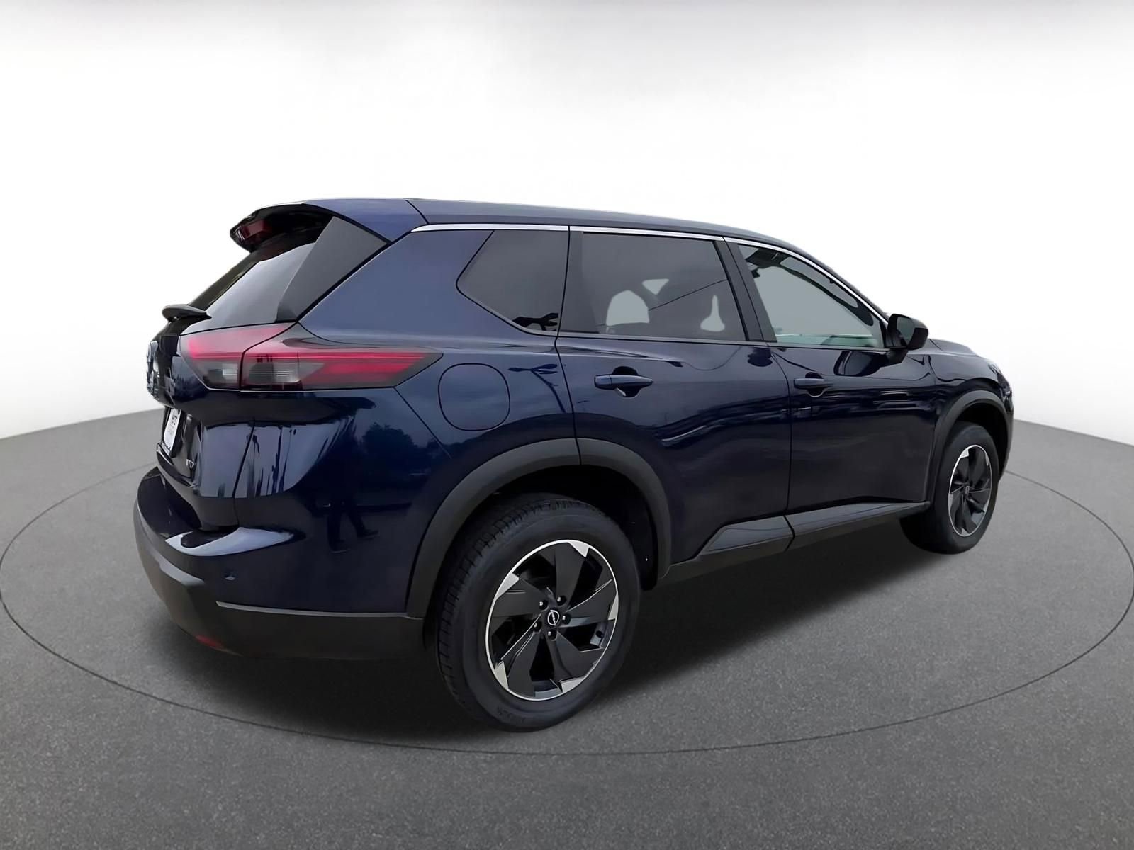 Used 2025 Nissan Rogue SV AWD/4WD image 15