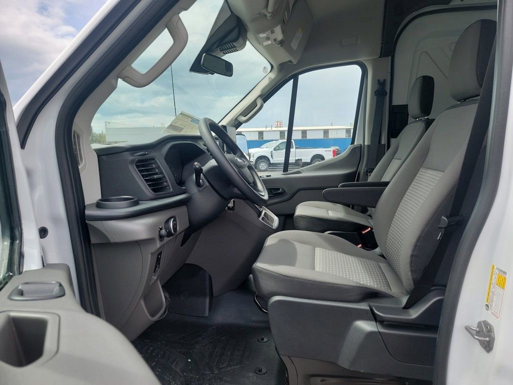New 2025 Ford Transit 250 148 Medium Roof image 10