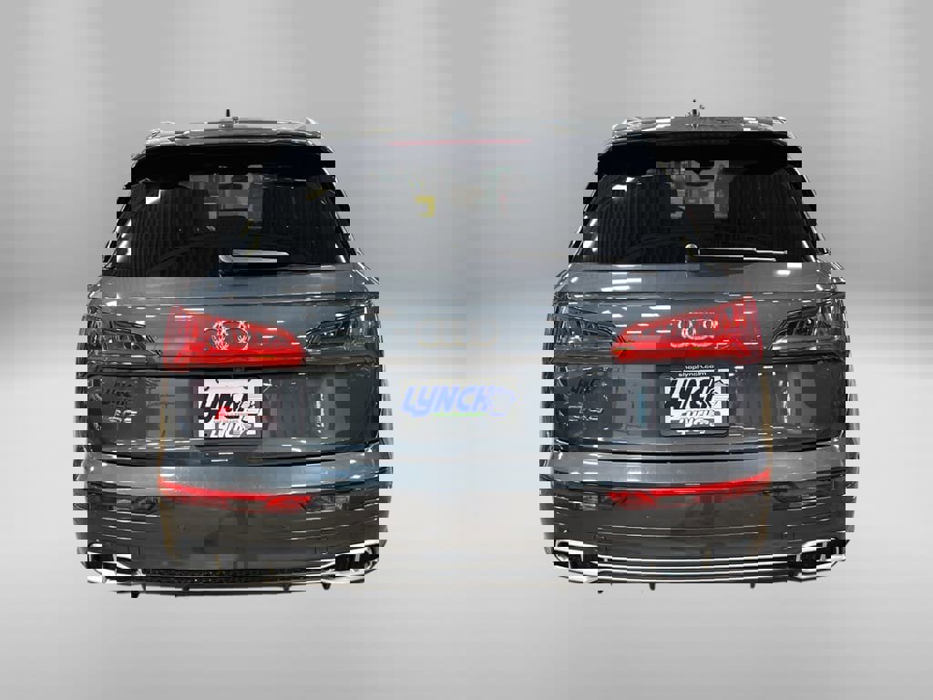 Used 2020 Audi SQ5 Prestige image 3
