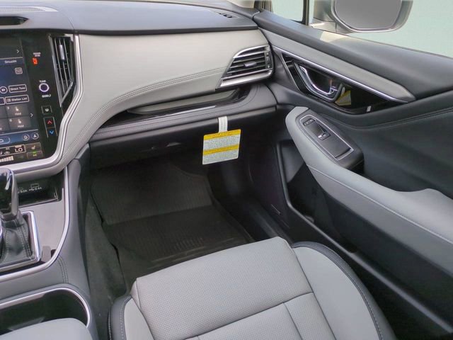 Used 2025 Subaru Outback Limited w/ Popular Package #2 image 16