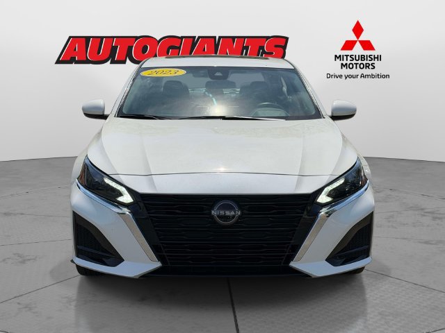 Used 2023 Nissan Altima 2.5 SV w/ SV Premium Package AWD/4WD image 8
