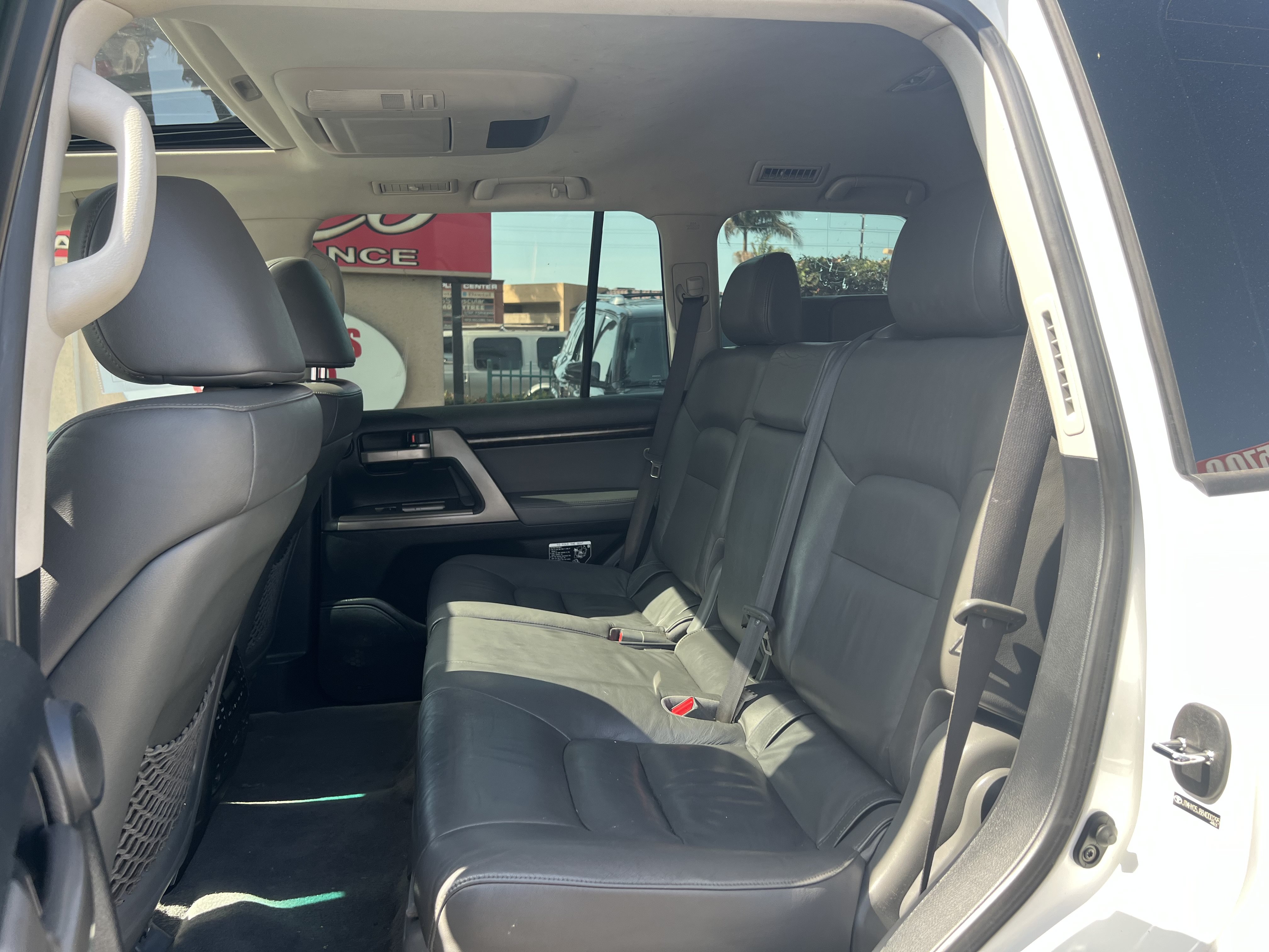 Used 2008 Toyota Land Cruiser AWD/4WD image 31