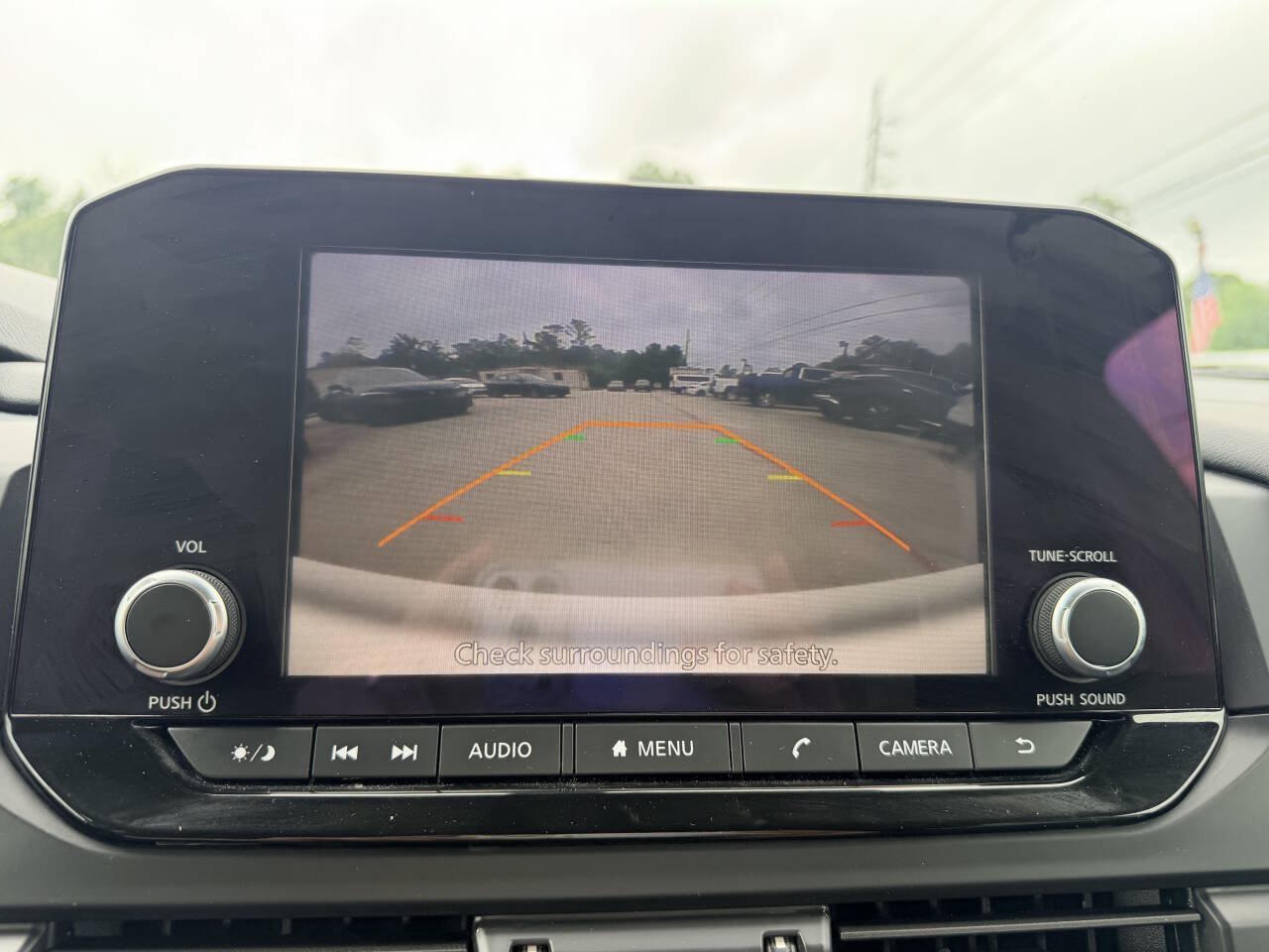 Used 2025 Nissan Pathfinder S FWD image 48