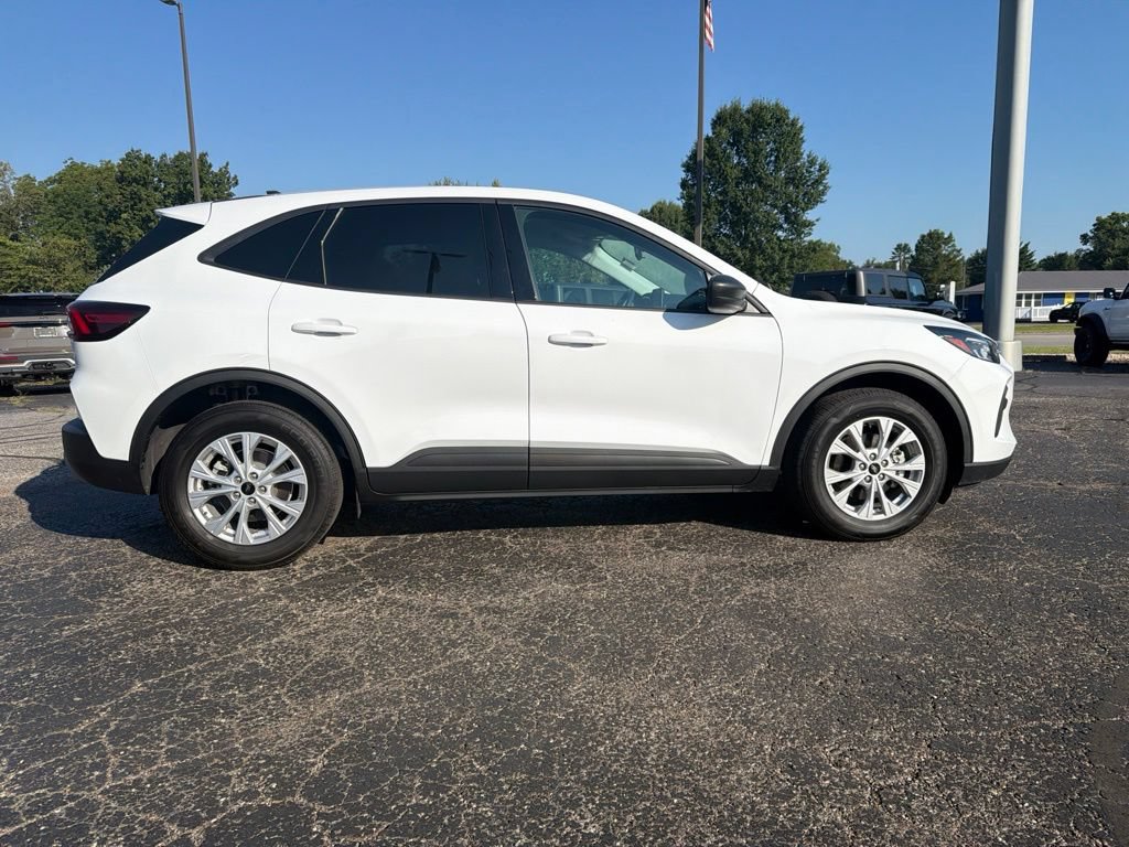 Used 2025 Ford Escape Active FWD image 8