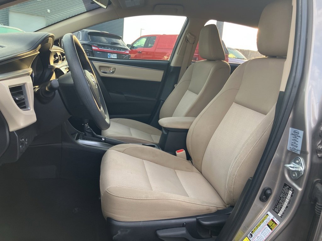 Used 2015 Toyota Corolla L image 10