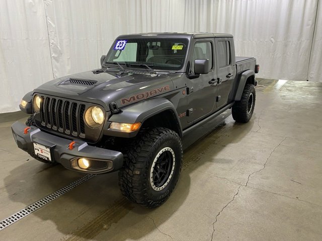 Used 2023 Jeep Gladiator Mojave w/ Cold Weather Group image 8