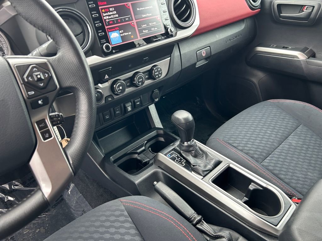 Used 2020 Toyota Tacoma SR5 AWD/4WD image 21