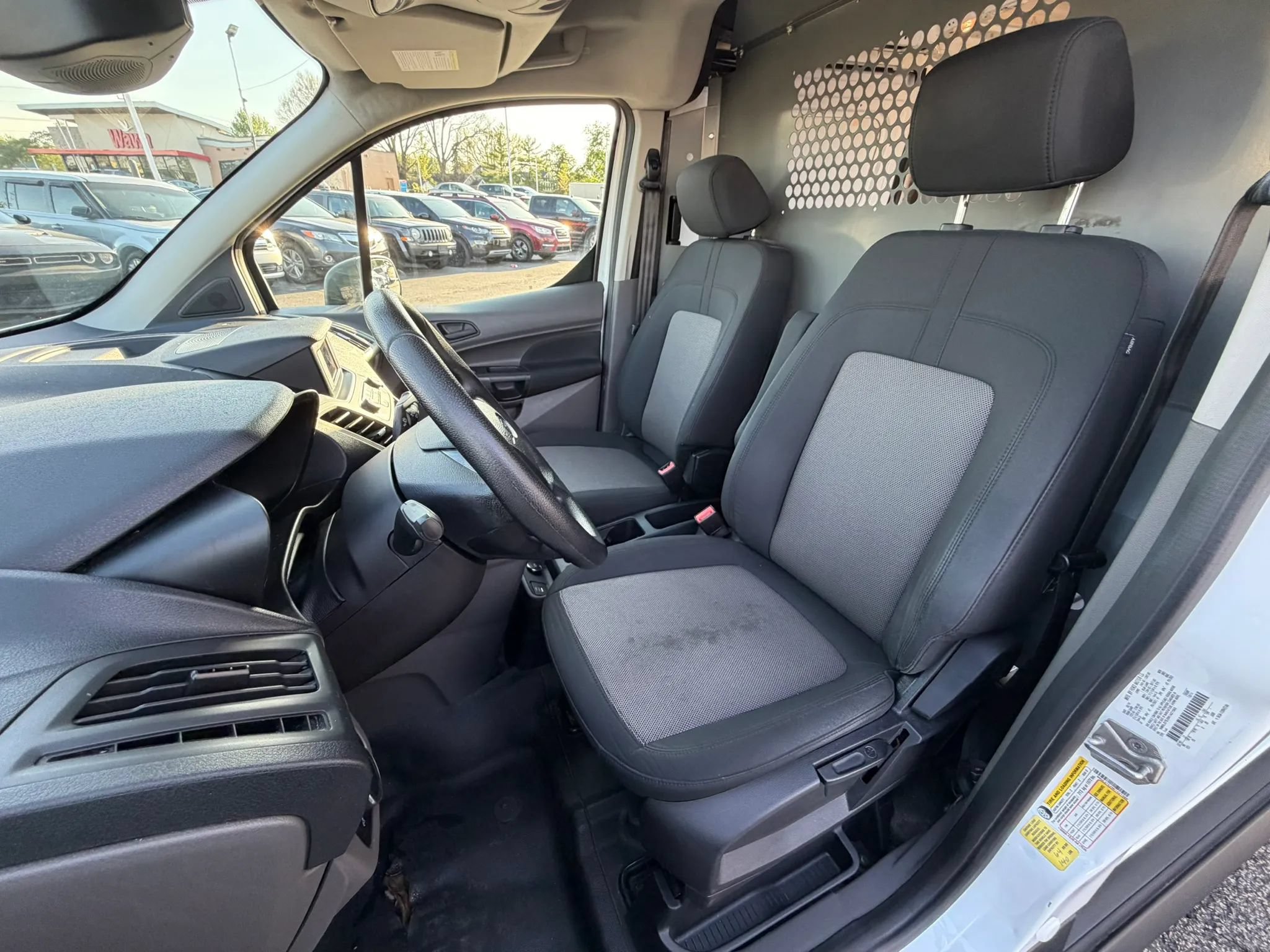 Used 2019 Ford Transit Connect XL FWD image 12