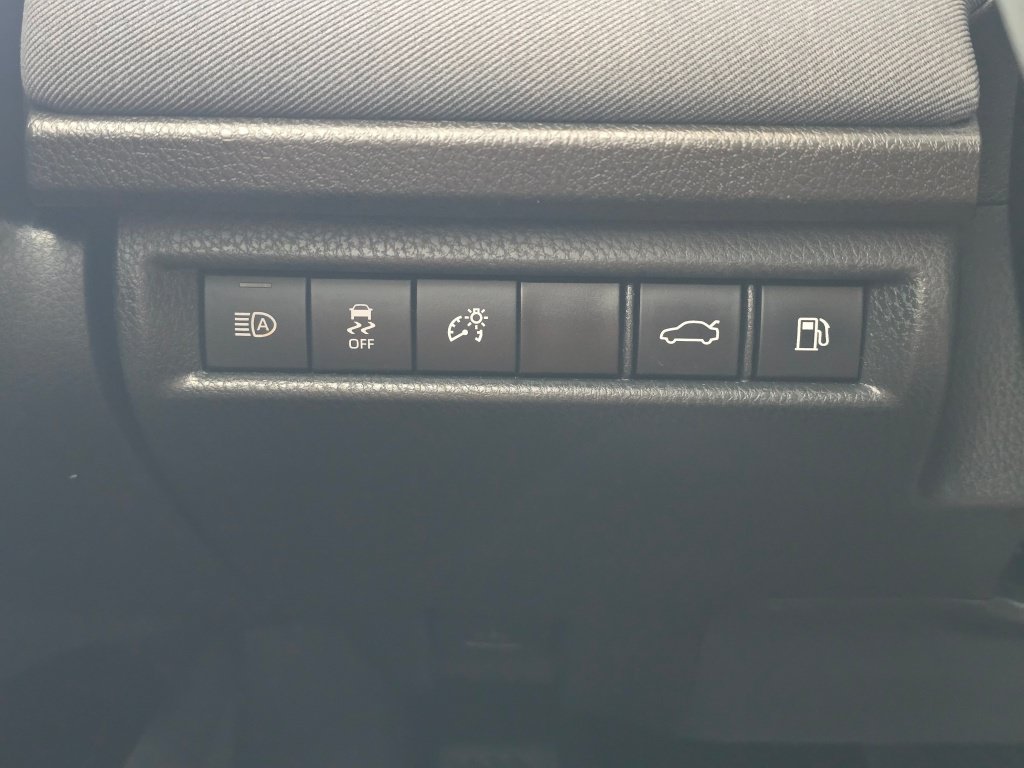 Used 2025 Toyota Camry LE FWD image 24