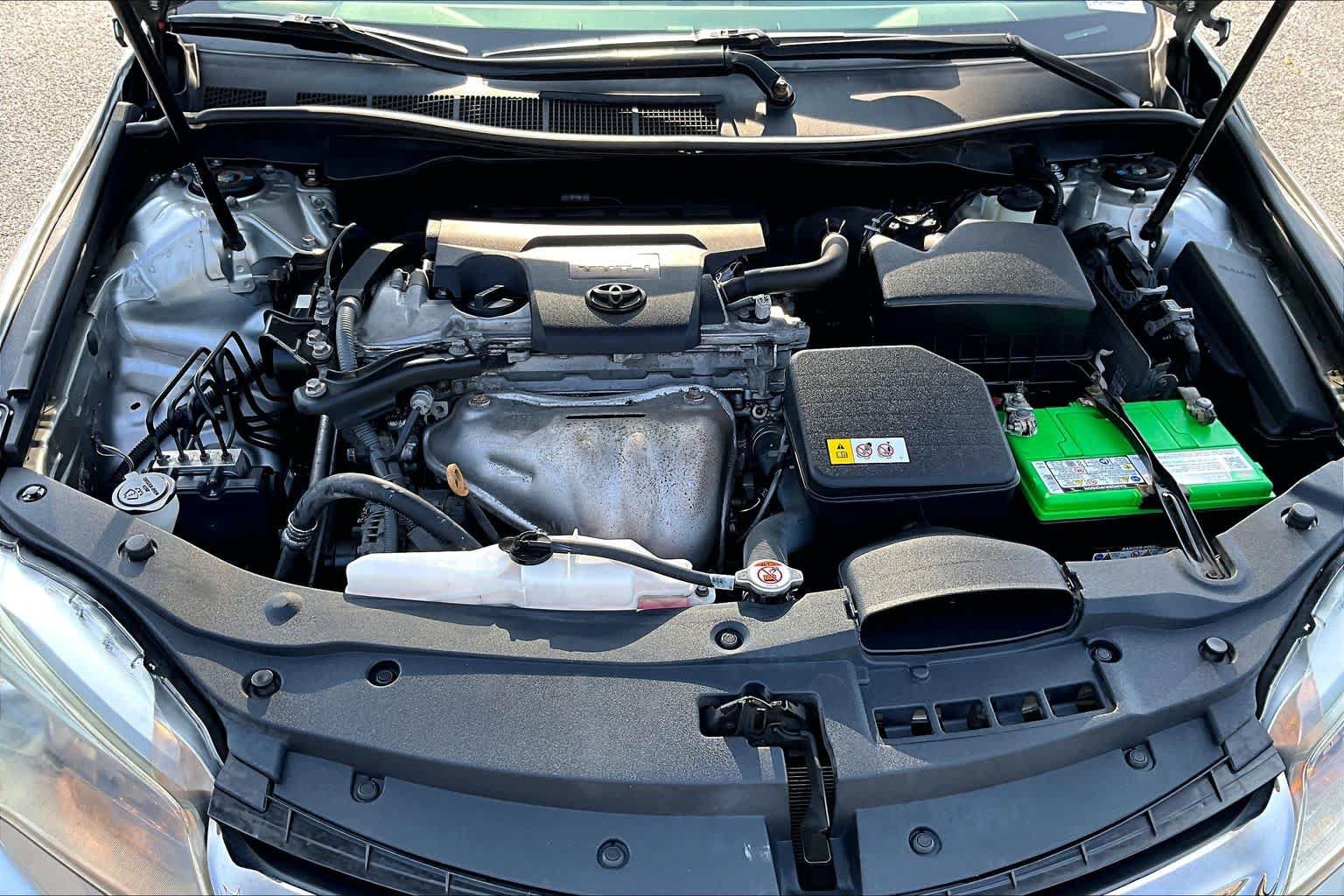 Used 2017 Toyota Camry SE FWD image 31