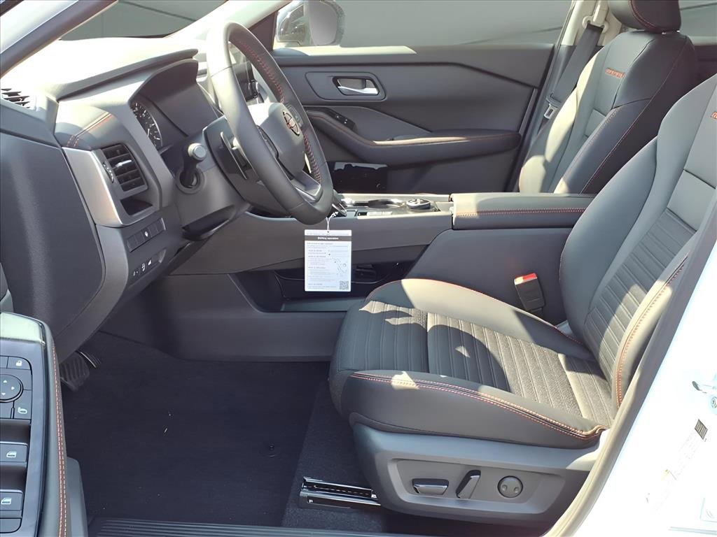 New 2026 Nissan Rogue SV image 6