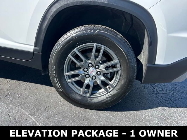 Used 2025 GMC Acadia Elevation image 9