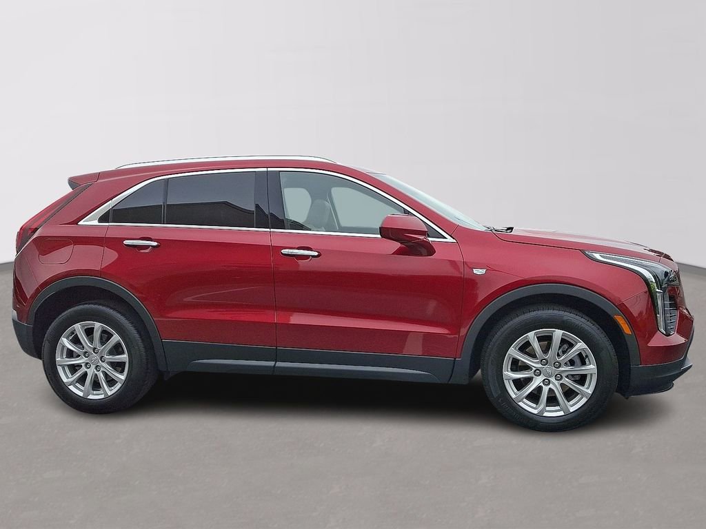 Certified 2023 Cadillac XT4 Luxury w/ Cold Weather Package AWD/4WD image 7