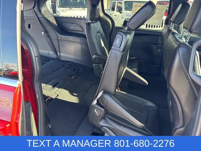 New 2026 Chrysler Pacifica Select AWD/4WD image 14