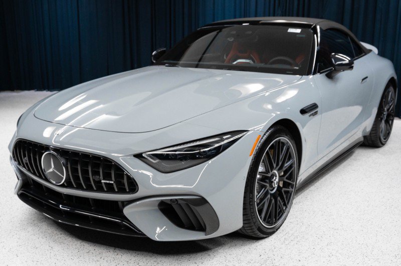 New 2026 Mercedes-Benz SL 63 AMG 4MATIC image 1