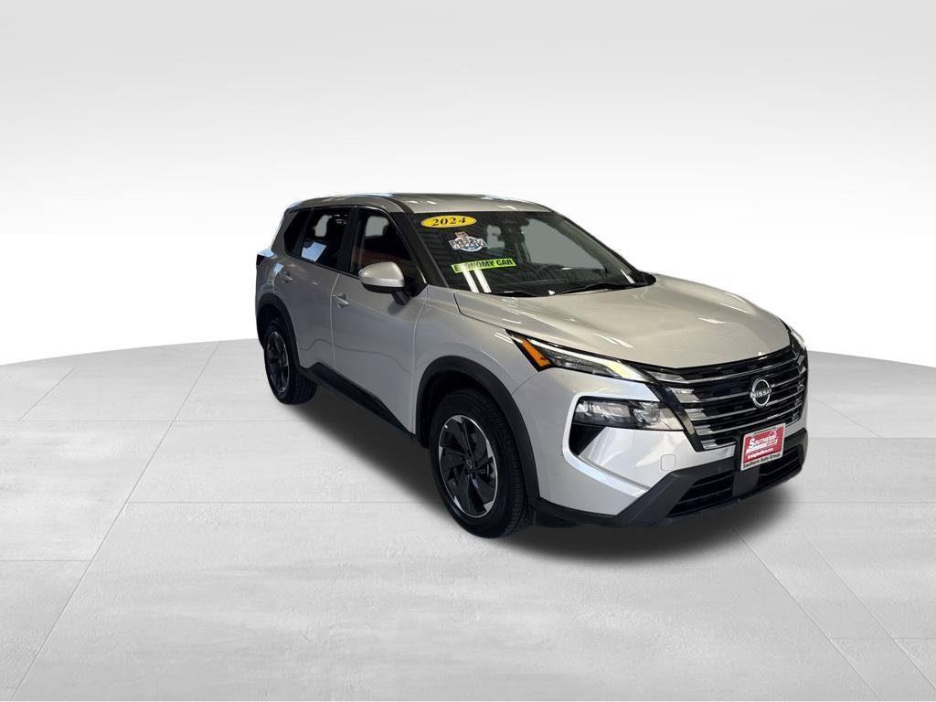 Used 2024 Nissan Rogue SV AWD/4WD image 12