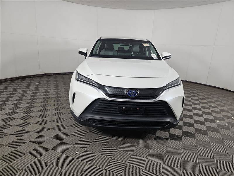 Used 2022 Toyota Venza LE AWD/4WD image 2