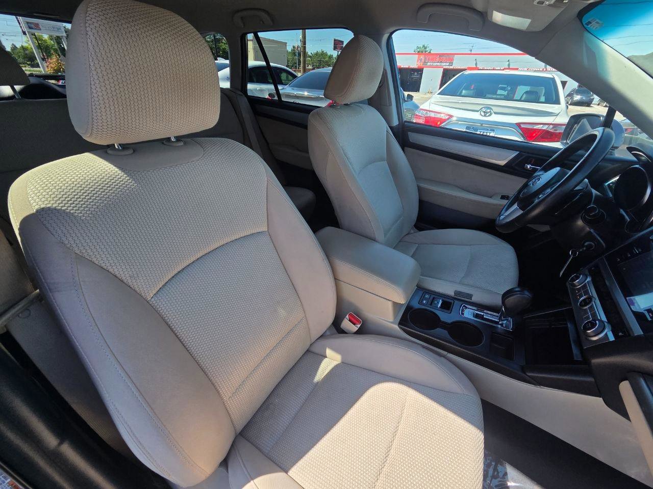 Used 2017 Subaru Outback 2.5i Premium AWD/4WD image 19