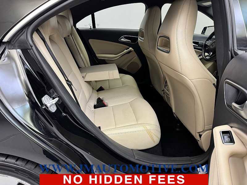 Used 2015 Mercedes-Benz CLA 250 image 17