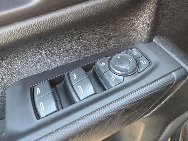 Used 2022 Chevrolet Silverado 2500 Custom w/ Custom Value Package image 8